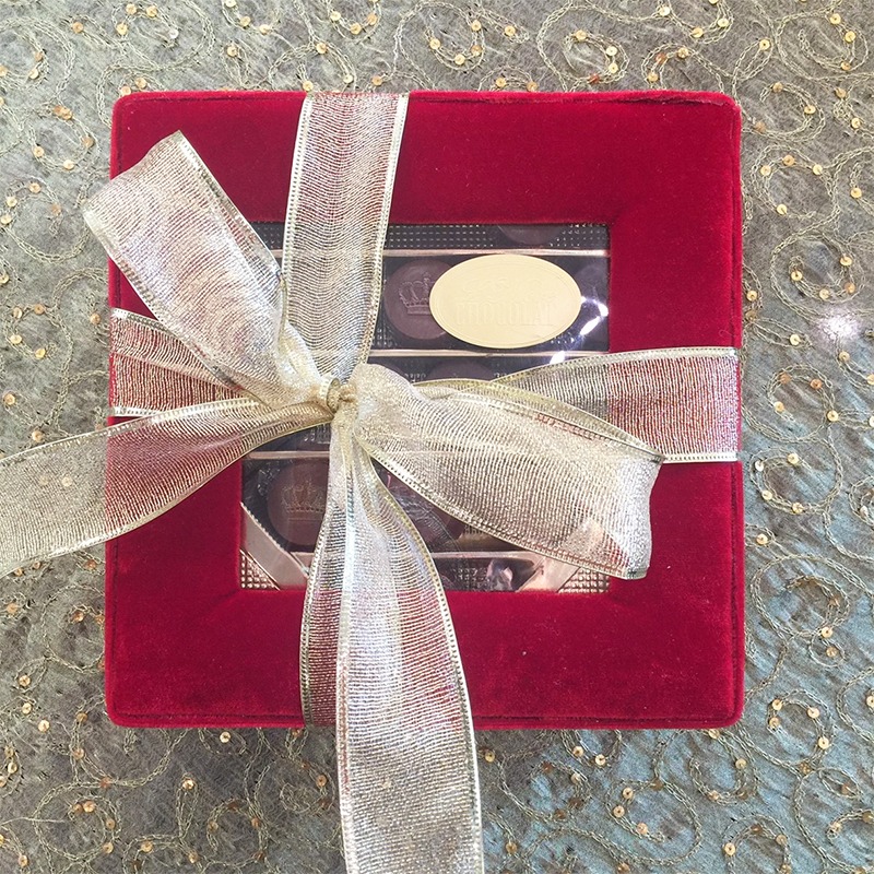 The L’More Holiday Gift Box of Handmade Artisan Truffles