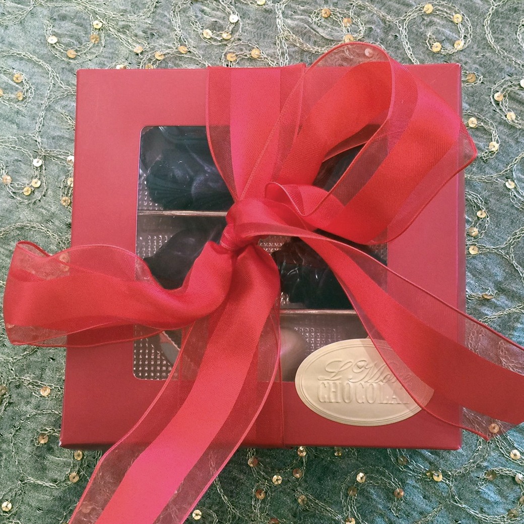 The L’More Holiday Gift Box of Handmade Artisan Truffles
